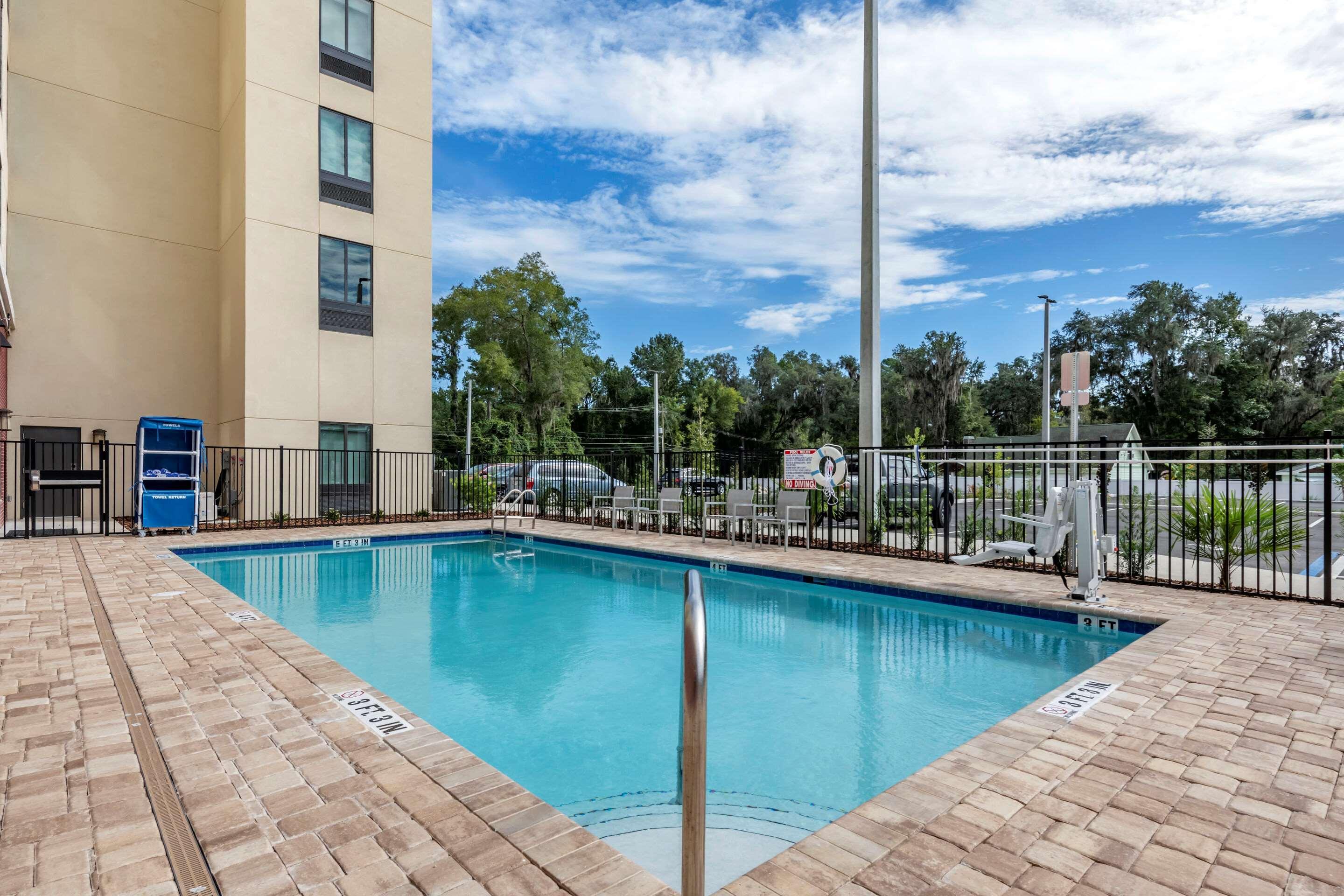 Comfort Suites Gainesville Near University Ngoại thất bức ảnh