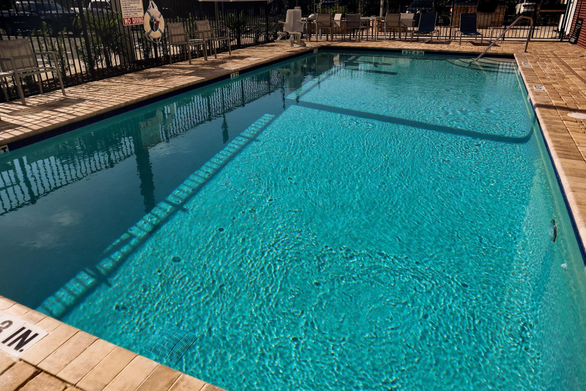 Comfort Suites Gainesville Near University Ngoại thất bức ảnh