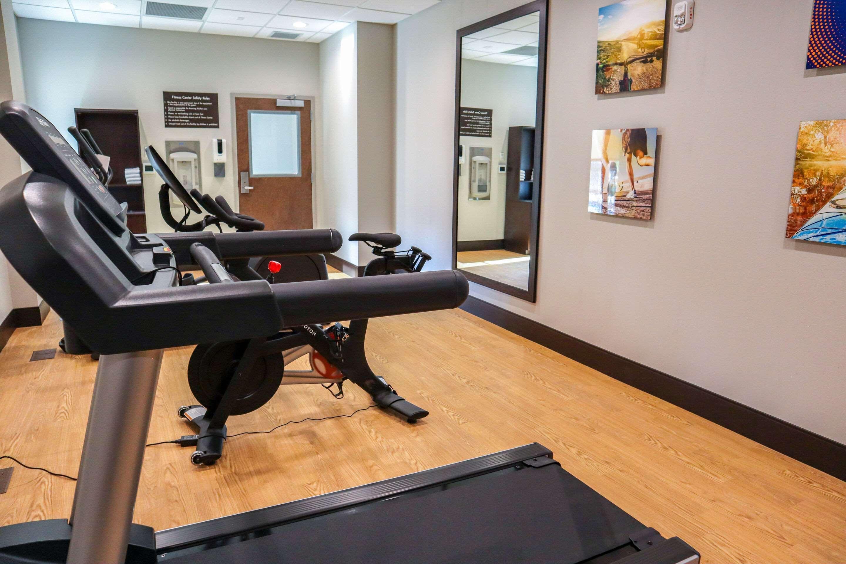Comfort Suites Gainesville Near University Ngoại thất bức ảnh